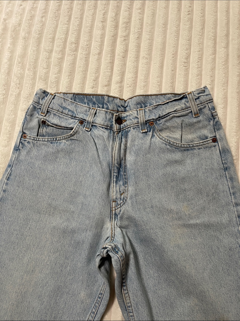 Levi's 550 Vintage Orange Tag Light Blue Straight Jeans | Size 34 - Picture 5 of 14